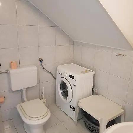 Apartament With A Parking Space - 16521 Makarska